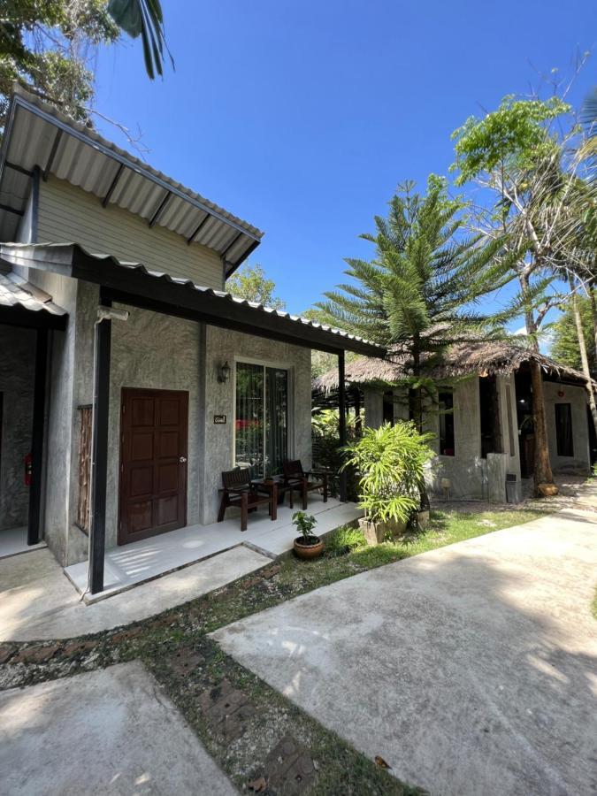 Aonang Third Place Hometel Ao Nang Extérieur photo