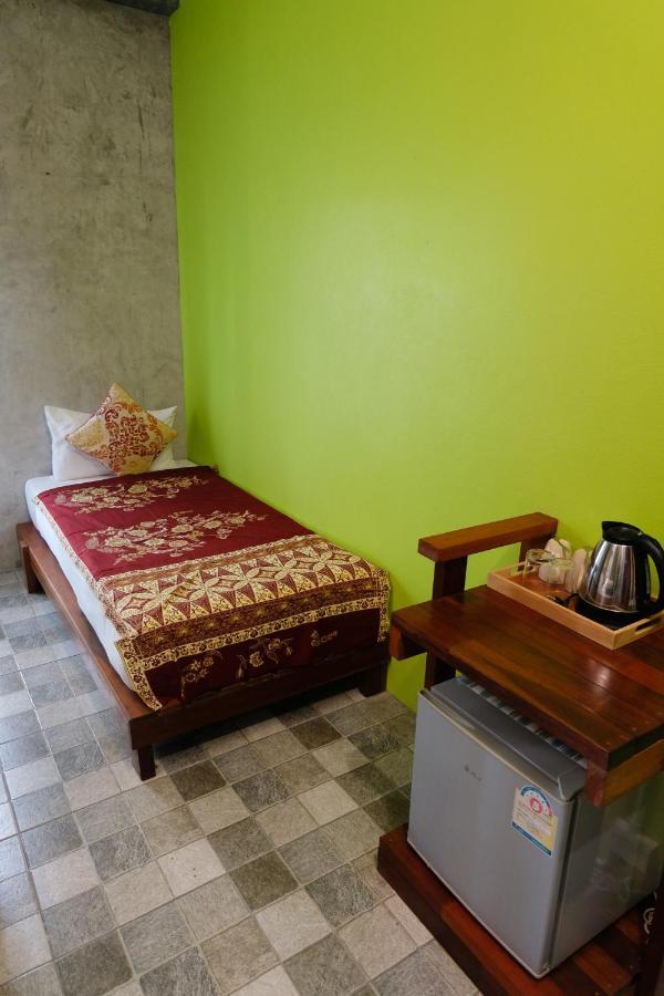 Aonang Third Place Hometel Ao Nang Extérieur photo